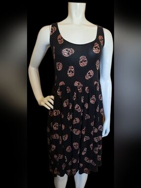 💛 74. Torrid Size 0 Skull Skater Dress